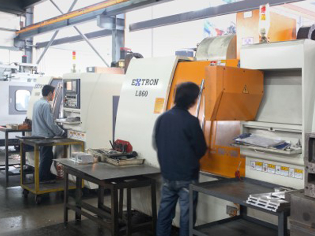 当今湿法制粒机已发展到高速湿法制粒